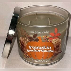 Bath & Body Works Pumpkin Snickerdoodle Candle - Orange and Brown